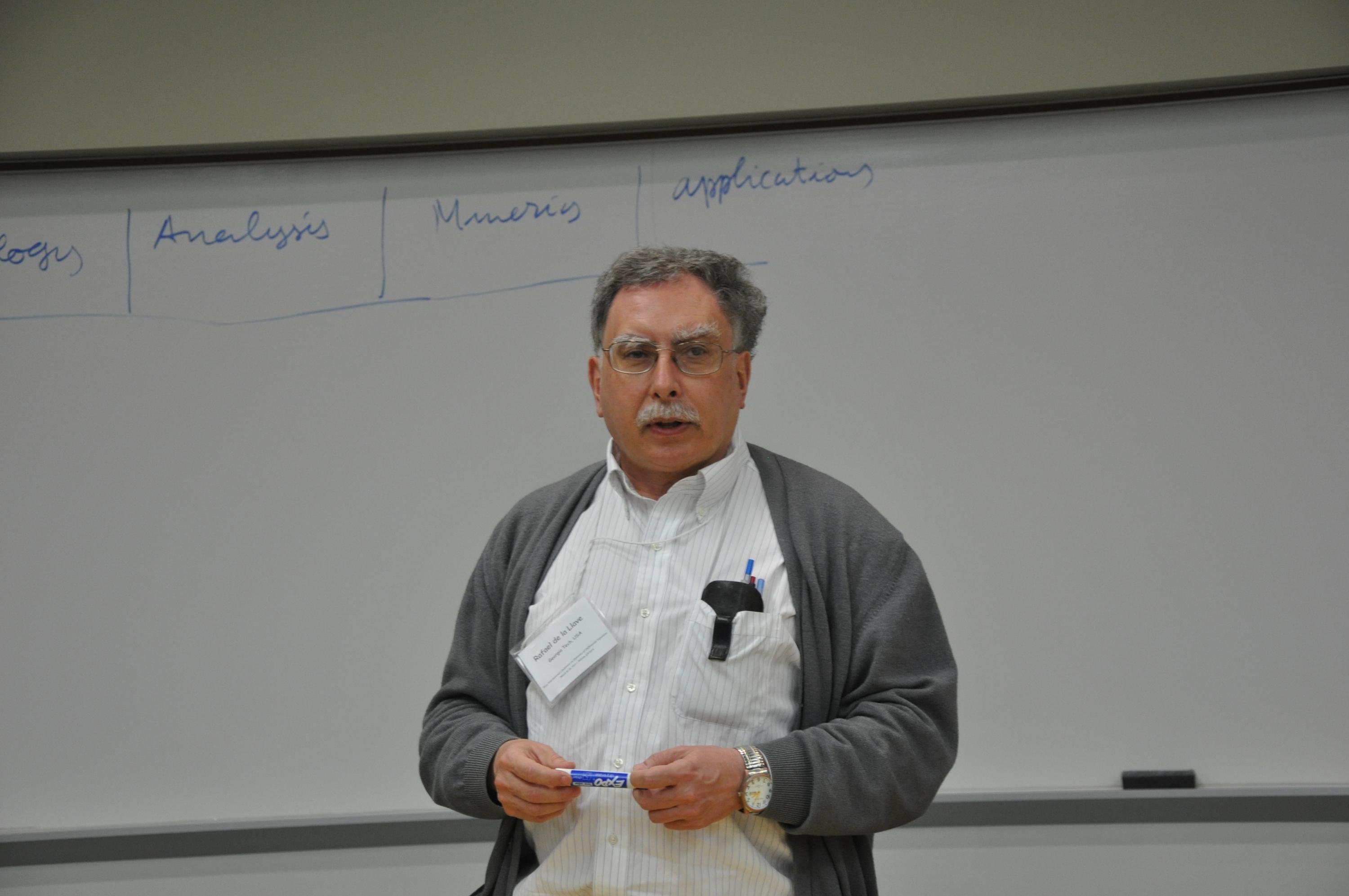 Rafael de la Llave in the classroom